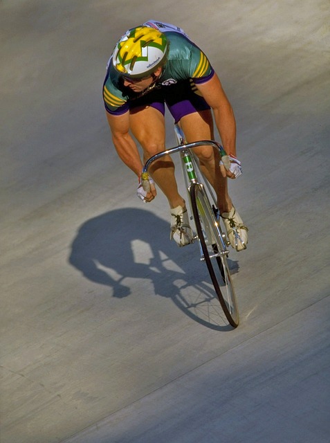 韩国国青落后！乌兹别克斯坦国青门前头球接力破门！.